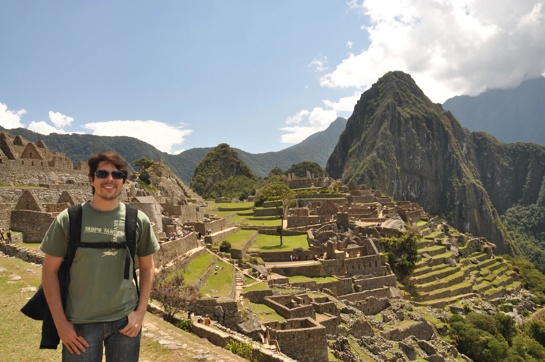 Adriano Carlos em Machu Picchu, durante a fase de viagens pela América do Sul